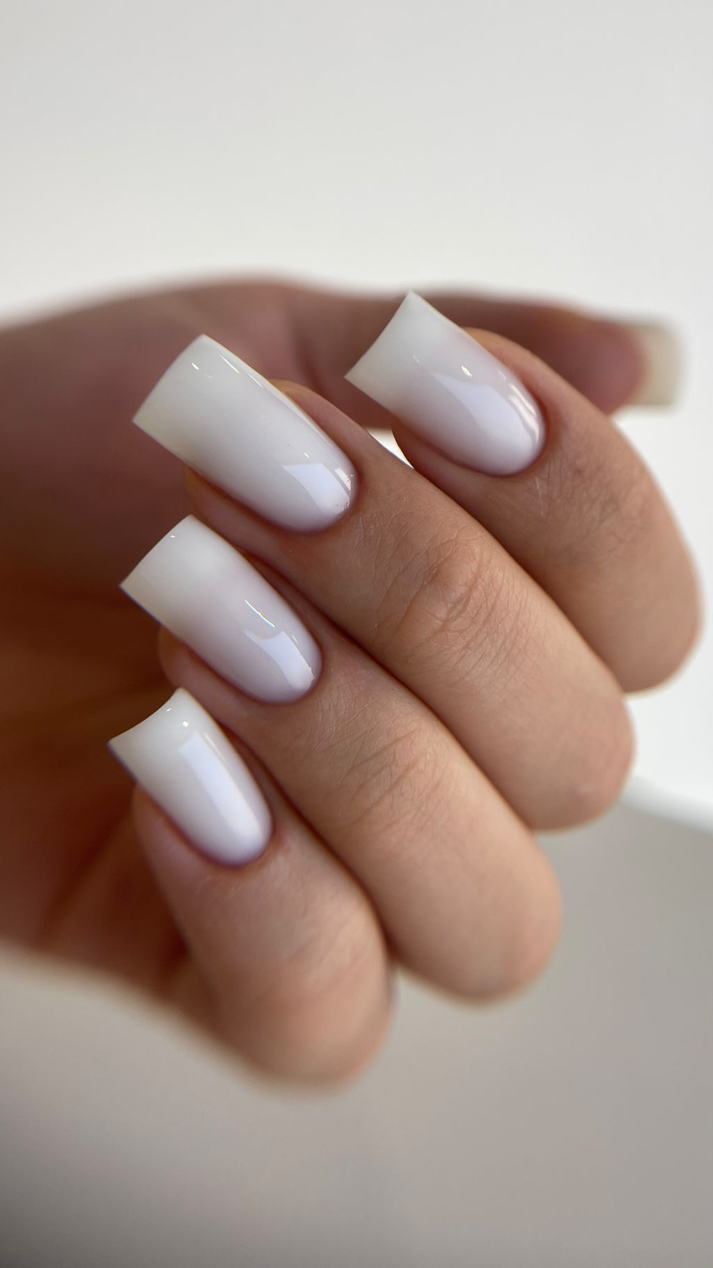 Builder Milky White Auto-égalisant